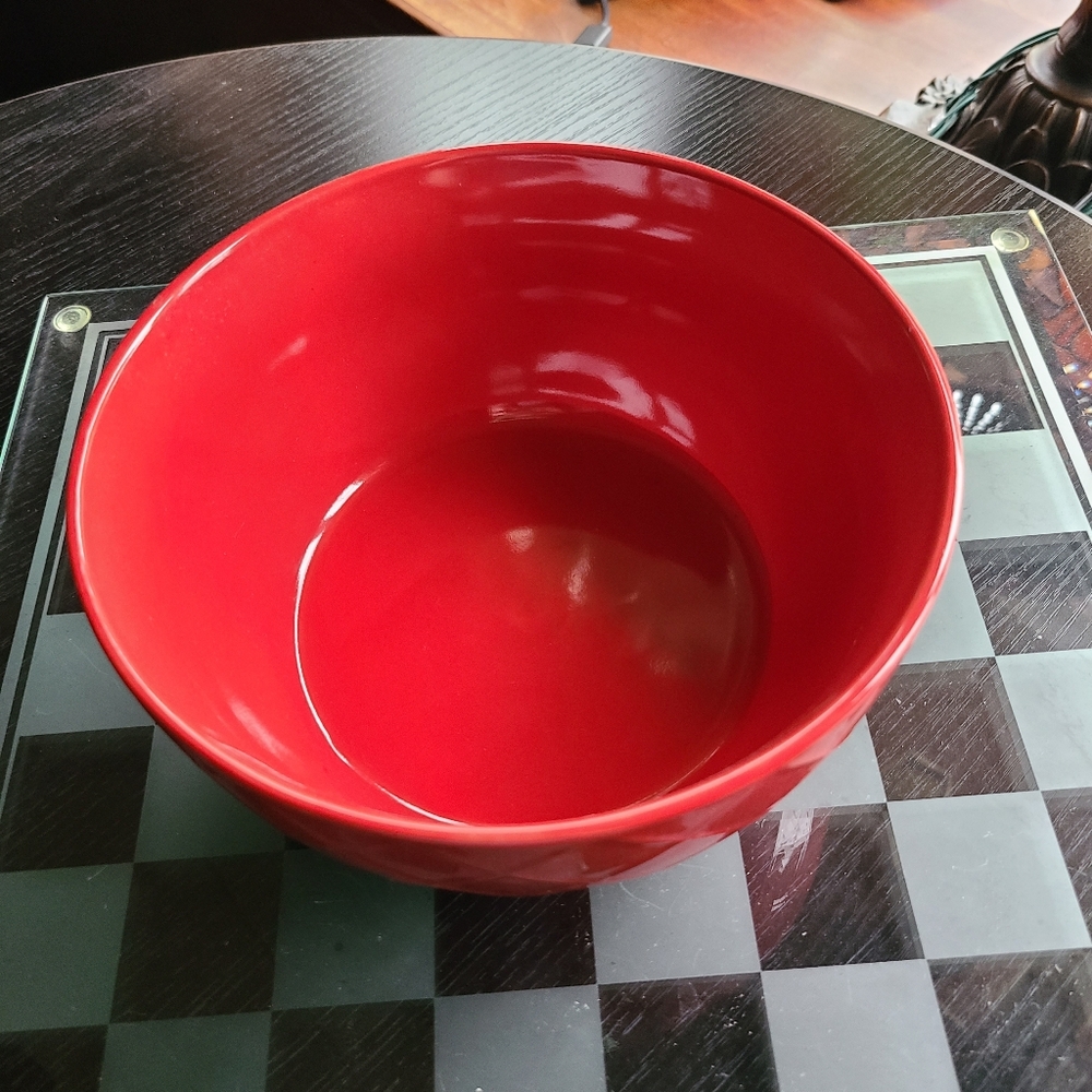 Red Textured Bowl - Picture 3 of 10
